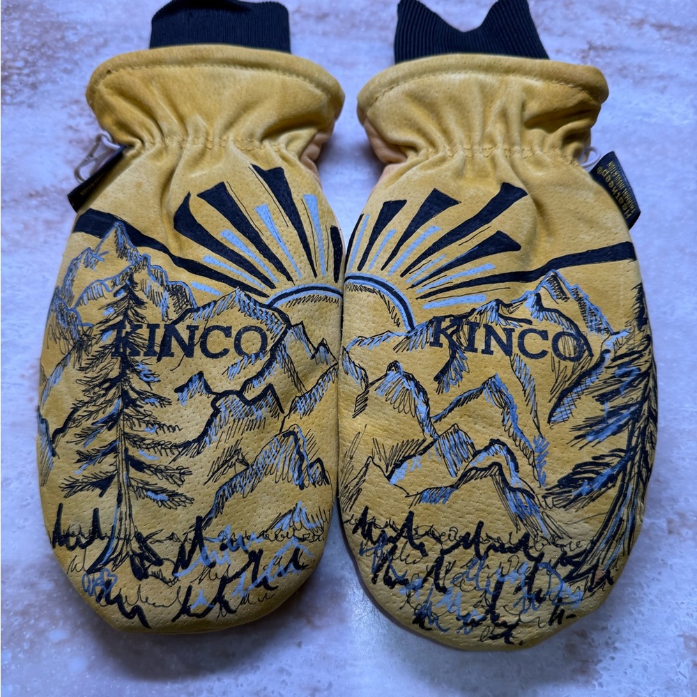 Yellow KINCO Mittens with Mountain Design